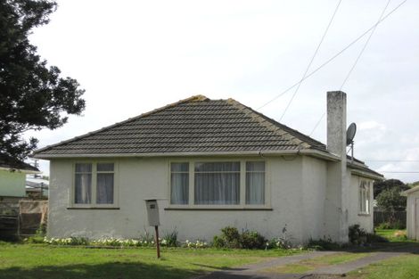 Photo of property in 76 Thatcher Street, Castlecliff, Whanganui, 4501