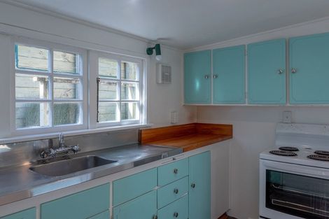 Photo of property in 41 Moana Road, Plimmerton, Porirua, 5026