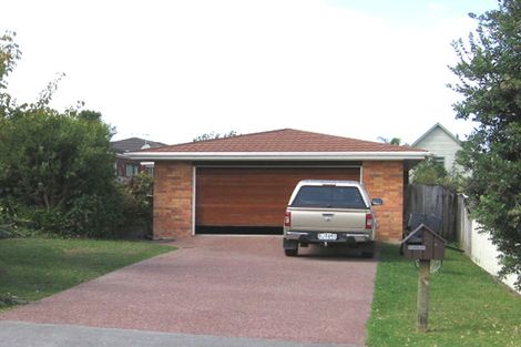 Photo of property in 1/21 Sailfish Drive, West Harbour, Auckland, 0618