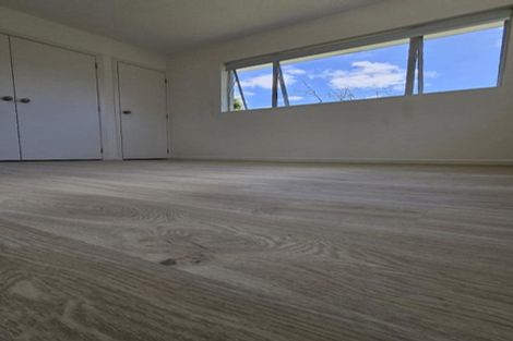 Photo of property in 69a Farquhar Road, Glendene, Auckland, 0602