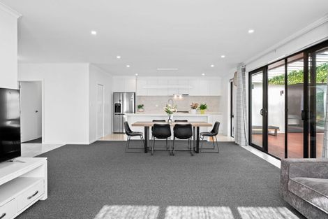 Photo of property in 5 Sydney Place, Flagstaff, Hamilton, 3210