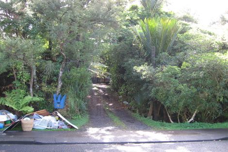 Photo of property in 115 Woodlands Park Road, Titirangi, Auckland, 0604