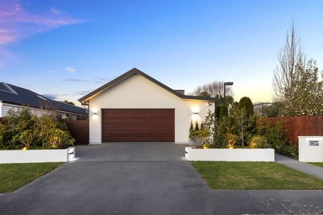 Photo of property in 18 College Avenue, Strowan, Christchurch, 8052