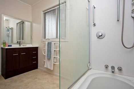 Photo of property in 1/48 Jutland Road, Hauraki, Auckland, 0622