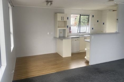 Photo of property in 41 Lavelle Road, Henderson, Auckland, 0612