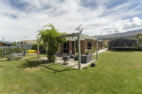 Photo of property in 10 Missy Crescent, Mount Pisa, Cromwell, 9383