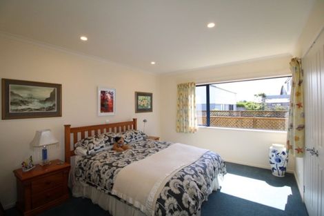 Photo of property in 130 Puka Crescent, Matarangi, Whitianga, 3592