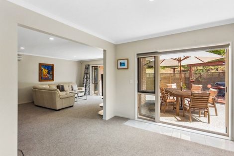 Photo of property in 8 Leanne Way, Waikanae Beach, Waikanae, 5036