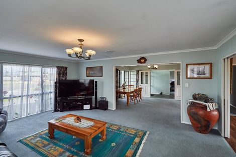 Photo of property in 40 Royal Oak Drive, Kelvin Grove, Palmerston North, 4414