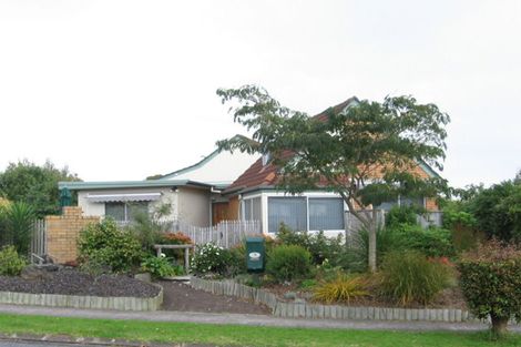 Photo of property in 18 Venus Place, Half Moon Bay, Auckland, 2012
