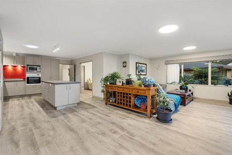 Photo of property in 21 Dowman Place, Te Puke, 3119