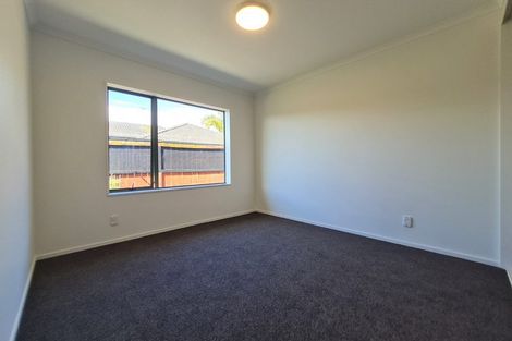 Photo of property in 33 Sandwick Drive, Weymouth, Auckland, 2103