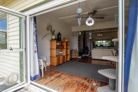 Photo of property in 32 Toetoe Road, Otaika, Whangarei, 0170