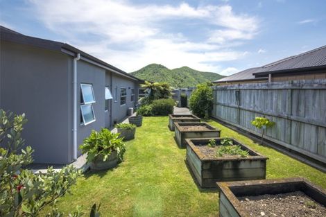 Photo of property in 24 Glentui Place, Waikawa, Picton, 7220