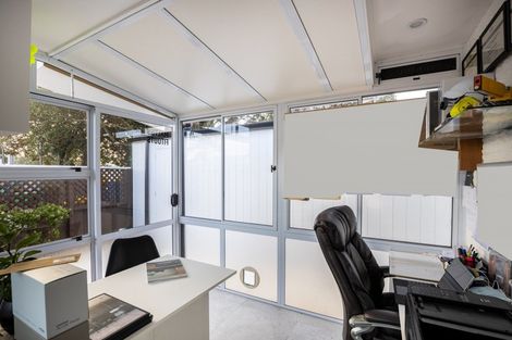 Photo of property in 1/7 Brierley Place, Marfell, New Plymouth, 4310