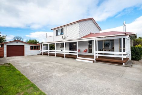 Photo of property in 3 Memorial Park Avenue, Haumoana, 4102