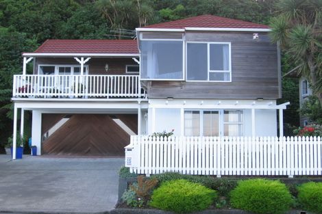 Photo of property in 15 Moana Road, Plimmerton, Porirua, 5026