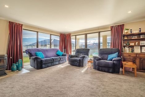 Photo of property in 35 Severn Street, Green Island, Dunedin, 9018