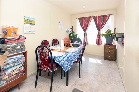 Photo of property in 33 Blake Road, Mangere East, Auckland, 2024