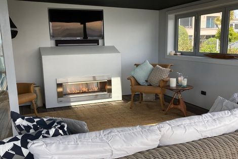 Photo of property in 6 Dunkeld Lane, Redcliffs, Christchurch, 8081