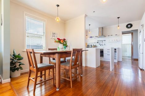 Photo of property in 27 Aorangi Road, Paraparaumu, 5032