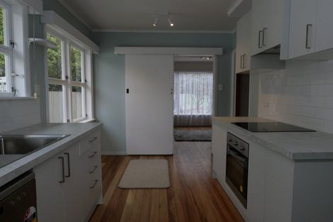 Photo of property in 1 Huia Place, Levin, 5510