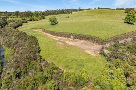 Photo of property in 369 Glenbrook Road, Kingseat, 2679