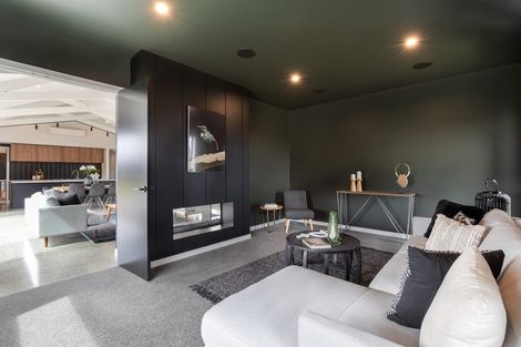 Photo of property in 35 Mike Smith Drive, Cambridge, 3434