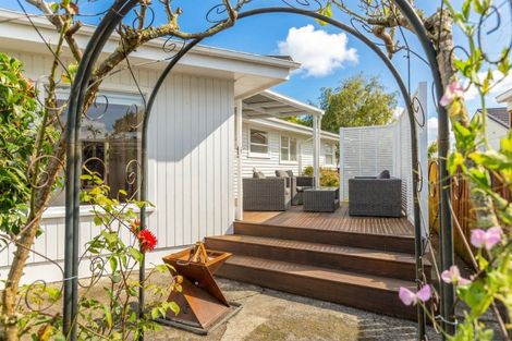 Photo of property in 12 Taverner Street, Carterton, 5713