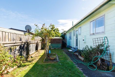 Photo of property in 69b Hume Street, Waitara, 4320