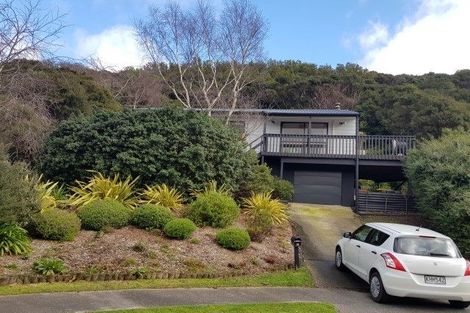 Photo of property in 64 Albatross Close, Whitby, Porirua, 5024