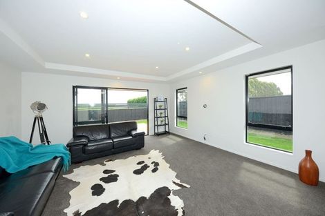 Photo of property in 55 Westpark Boulevard, Rangiora, 7400