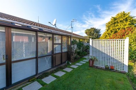Photo of property in 8 Erin Crescent, Mairehau, Christchurch, 8013