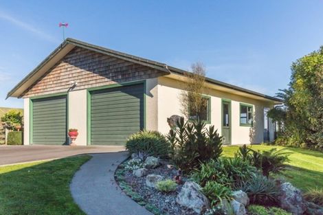 Photo of property in 146 Mcdonald Road, Levin, 5571