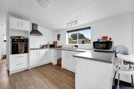 Photo of property in 49 Bedford Street, Patea, 4520