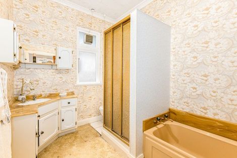 Photo of property in 27 Buckingham Street, Melrose, Wellington, 6023