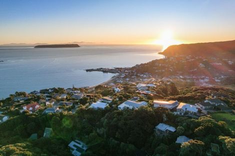 Photo of property in 100 Motuhara Road, Plimmerton, Porirua, 5026