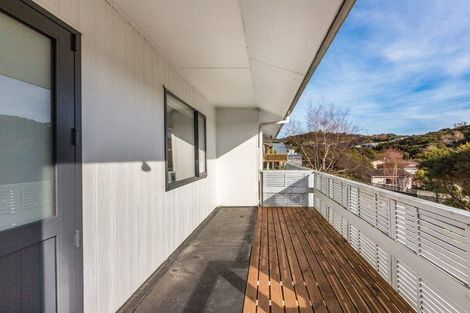 Photo of property in 49a Albatross Close, Whitby, Porirua, 5024