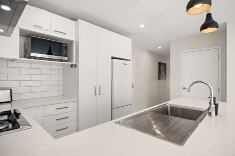 Photo of property in 60 Matua Road, Huapai, Kumeu, 0810