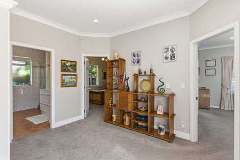 Photo of property in 9 Maple Lane, Waikanae, 5036