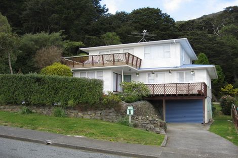 Photo of property in 54 Wright Street, Wainuiomata, Lower Hutt, 5014