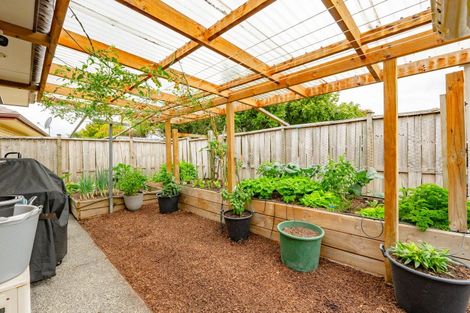 Photo of property in 9 Millstone Lane, Henderson, Auckland, 0612