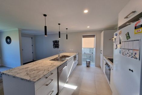 Photo of property in 15 Sierra Way, Ramarama, 2579