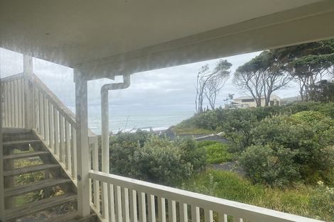 Photo of property in 12 Point Road, Mokau, 4376