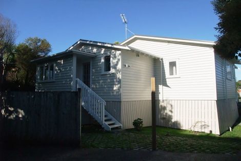 Photo of property in 2/52 Richmond Avenue, Northcote Point, Auckland, 0627