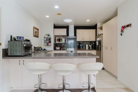 Photo of property in 28 Ranui Street, Dinsdale, Hamilton, 3204