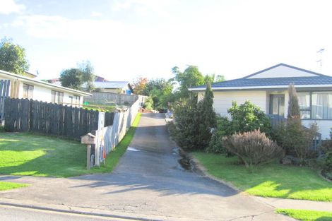 Photo of property in 5 Lowburn Place, Clover Park, Auckland, 2019