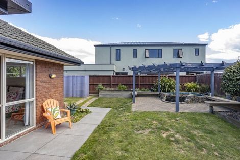 Photo of property in 1 Flaxgrove Place, Parklands, Christchurch, 8083