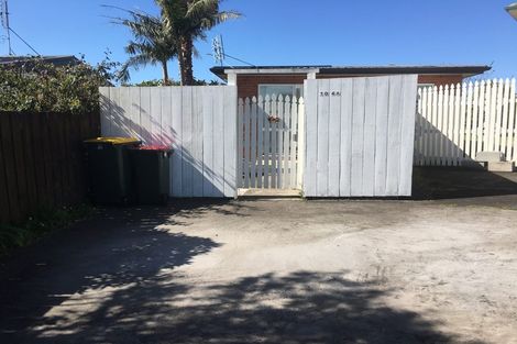 Photo of property in 104a Mellons Bay Road, Mellons Bay, Auckland, 2014