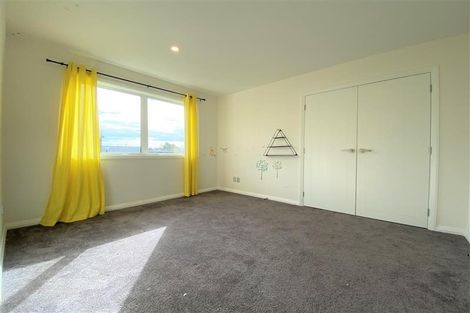 Photo of property in 11a Bank Street, Hillcrest, Auckland, 0627